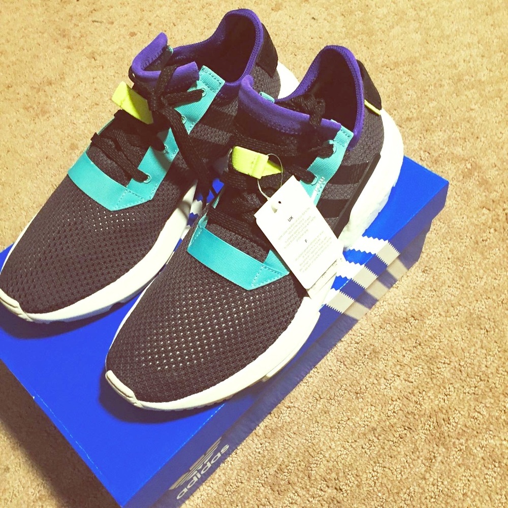 Adidas Men’s Shoe Size 11